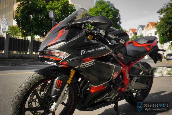 tem xe cbr250rr phối đen light đỏ