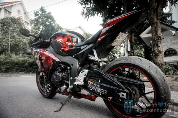 tem xe cbr1000 thiết kế sói đỏ đen