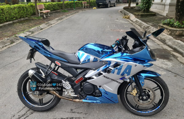 yamaha r15 đổi màu lên tem rời chrome