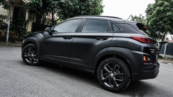 hyundai kona dán đổi màu đen mờ cm01m