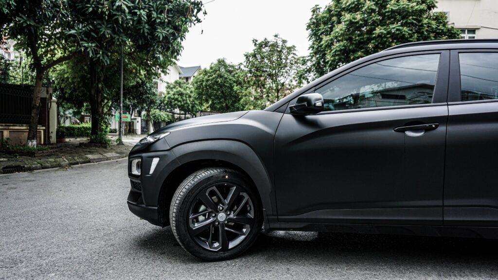 hyundai kona dán đổi màu đen mờ cm01m 7