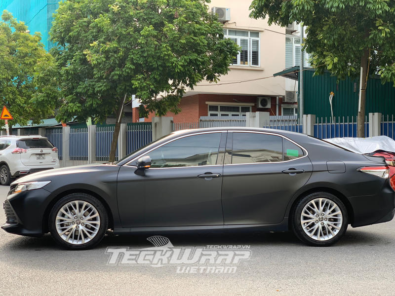 ô tô camry dán đen mờ đổi màu xe cm01m teckwrapusa 11